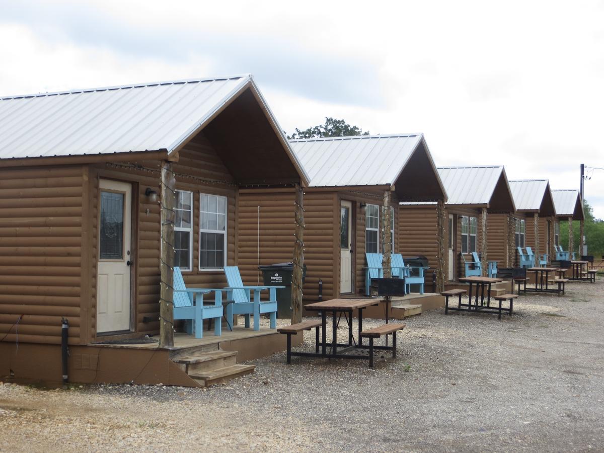 All Tucked Inn Cabins Stockdale Extérieur photo