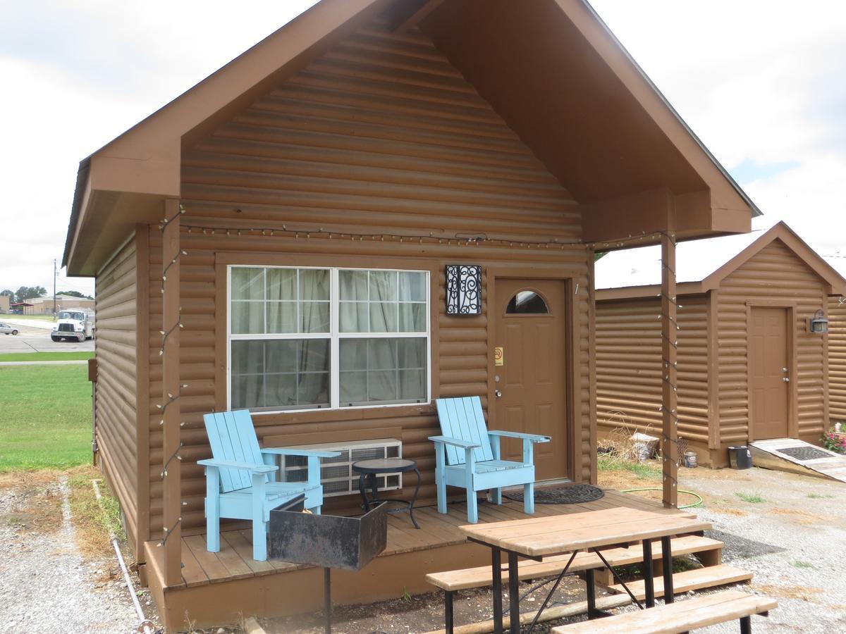All Tucked Inn Cabins Stockdale Extérieur photo