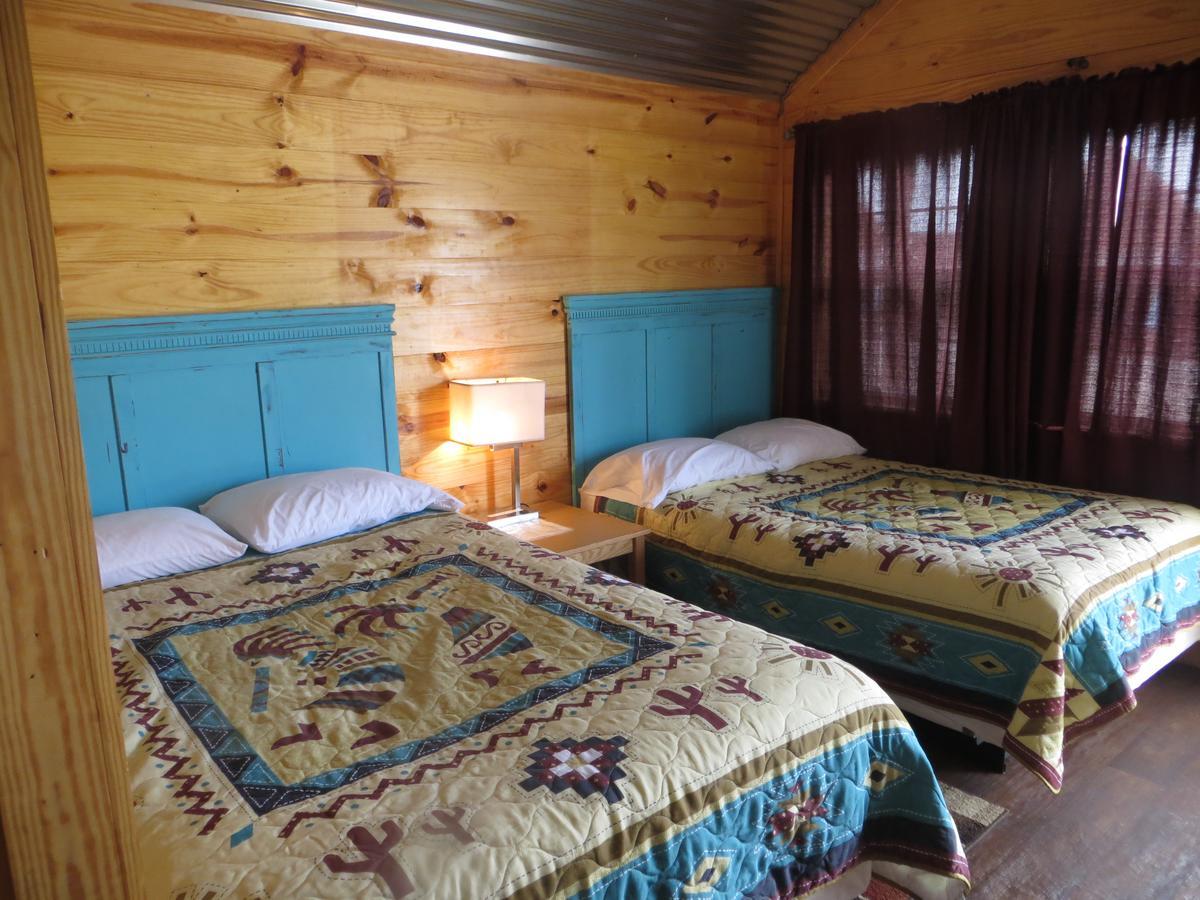 All Tucked Inn Cabins Stockdale Extérieur photo