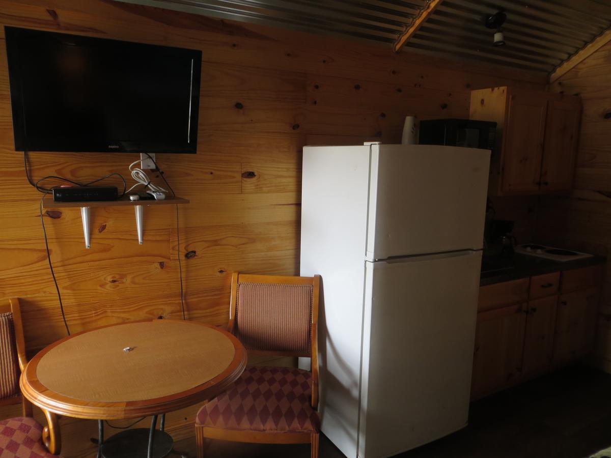 All Tucked Inn Cabins Stockdale Extérieur photo